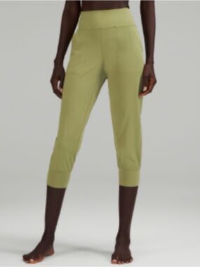lululemon Align Jogger Crop